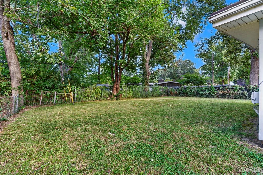 430 Holiday Hill Drive Property Photo 27