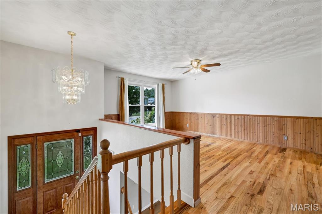 1862 Redwood Drive Property Photo 4