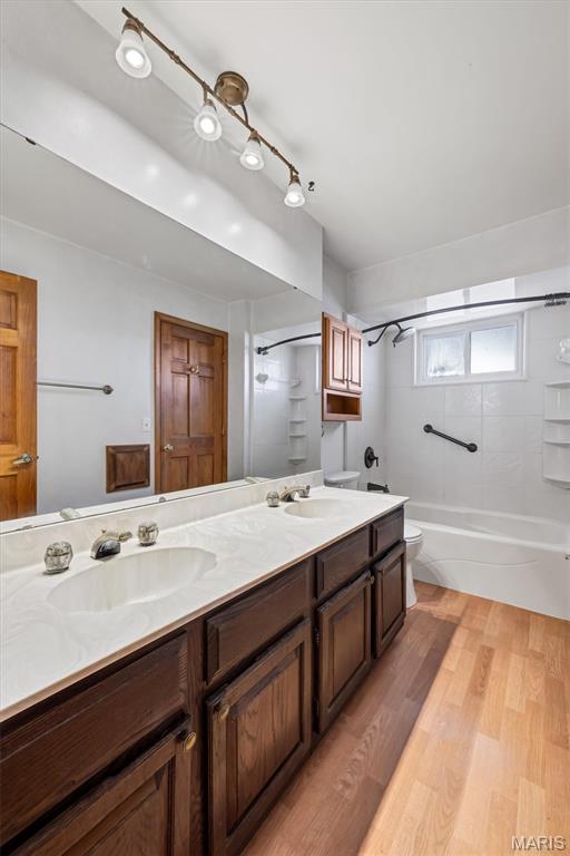 1862 Redwood Drive Property Photo 11