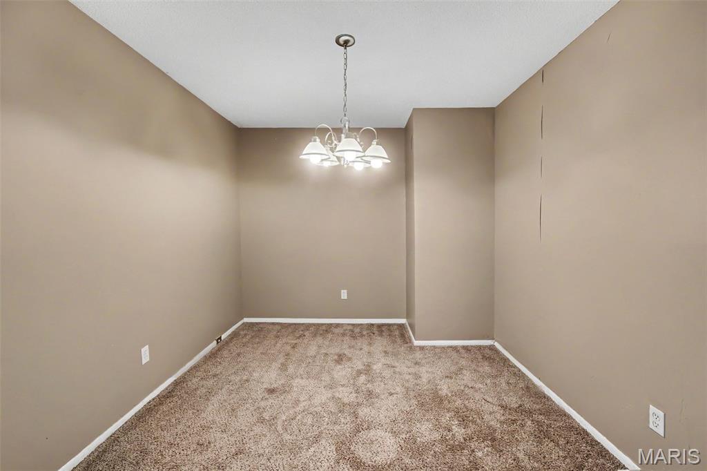 12673 Willow Trail Drive Property Photo 4