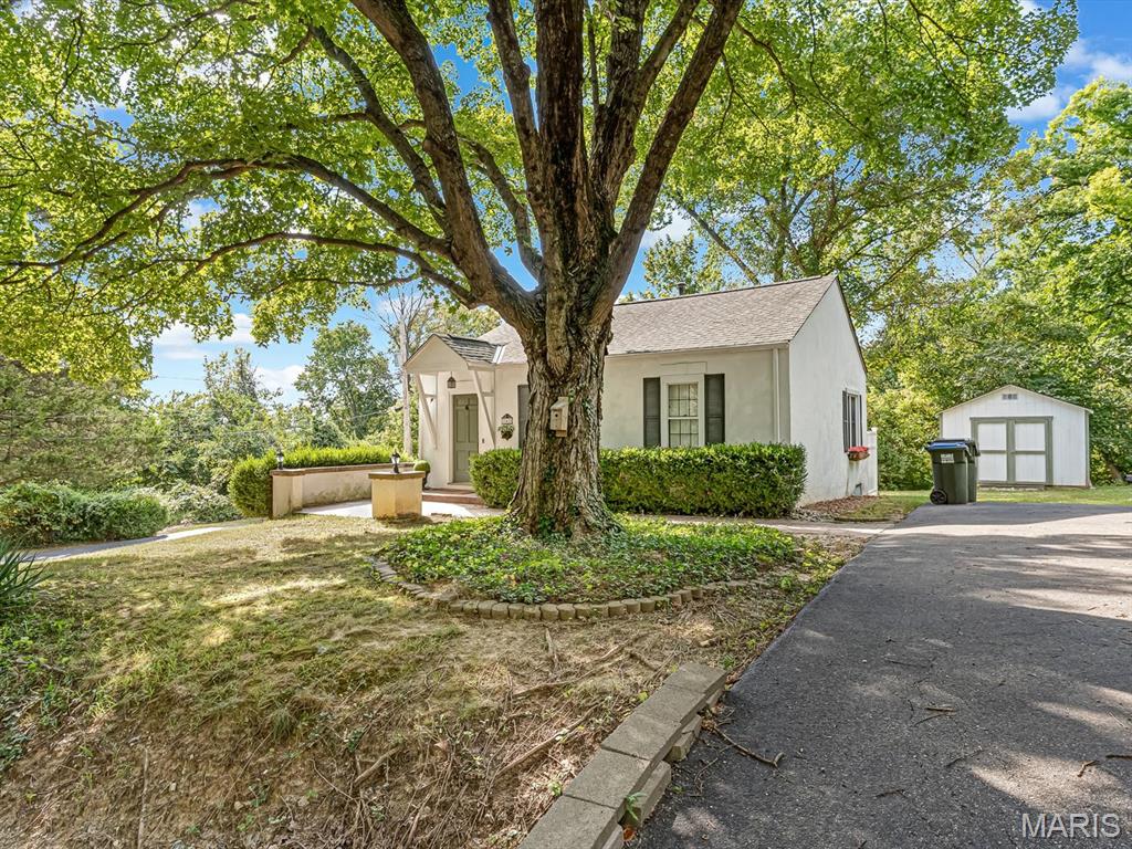 943 Sugarloaf Hill Road Property Photo 3