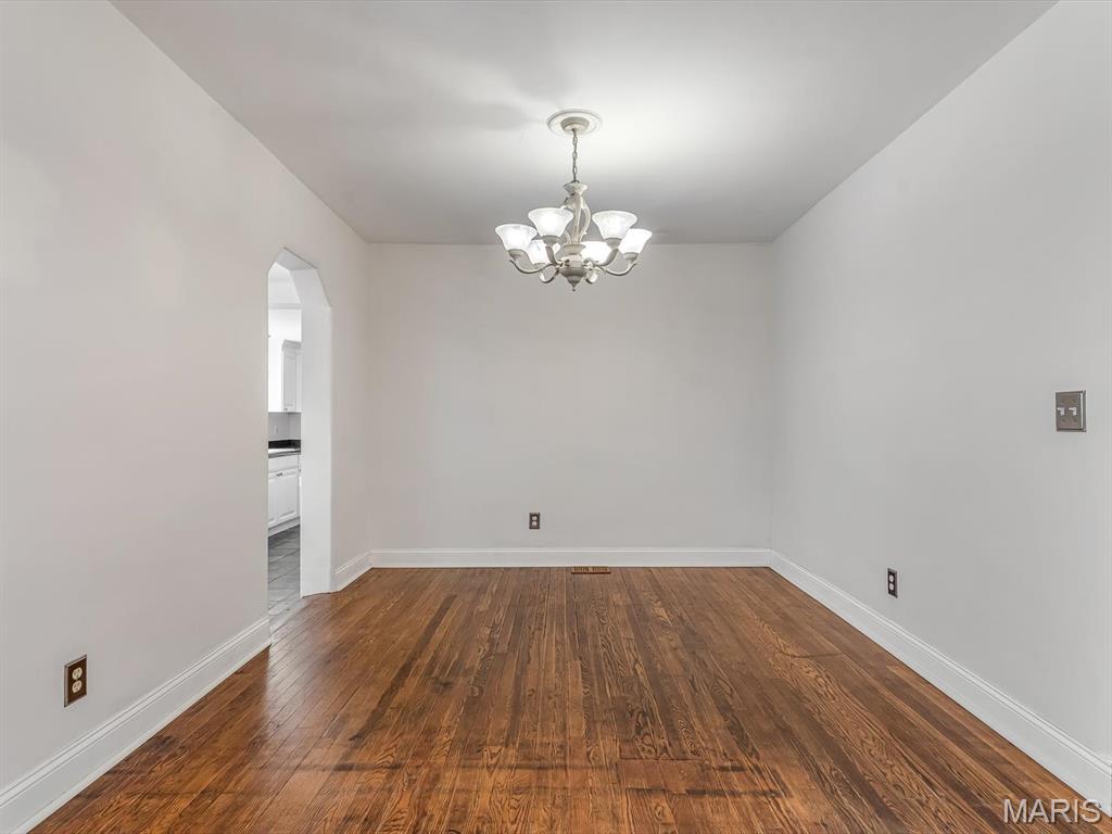 943 Sugarloaf Hill Road Property Photo 6