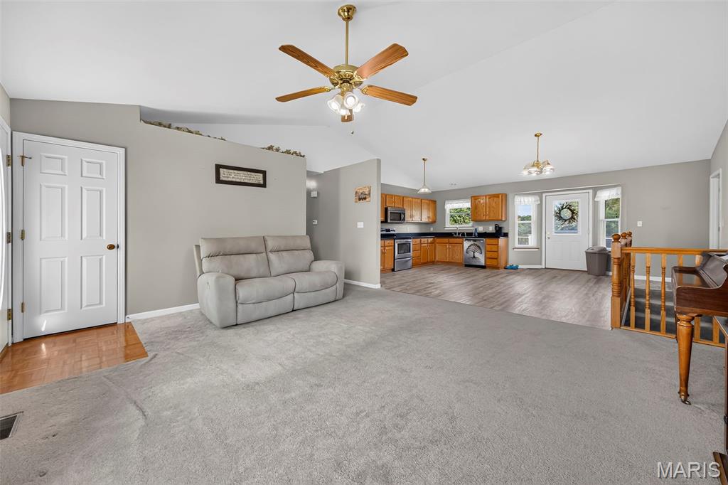 1009 Southway Drive Property Photo 11