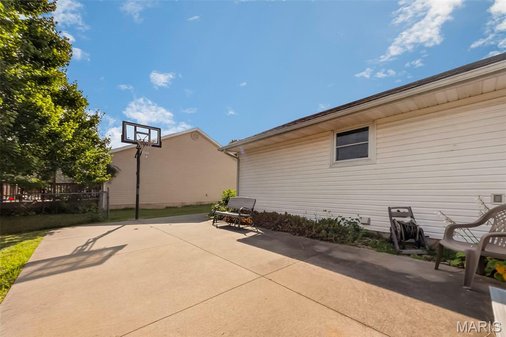 1009 Southway Drive Property Photo 41