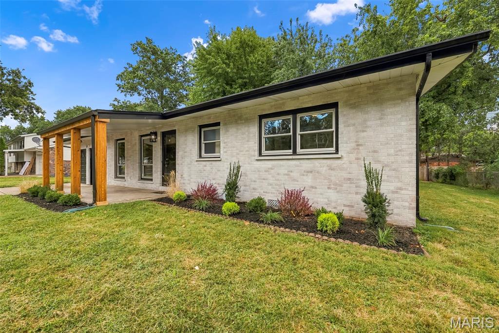 210 S Duchesne Drive Property Photo 1