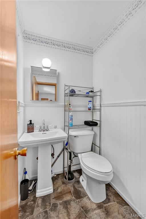 10404 Bust Drive Property Photo 12