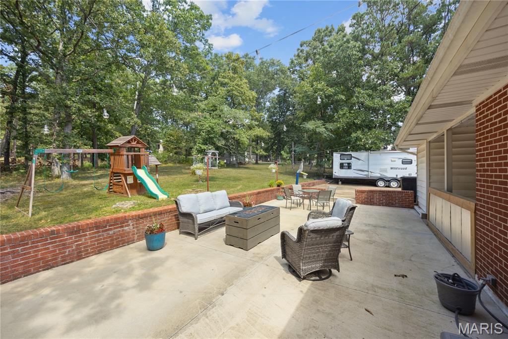 10404 Bust Drive Property Photo 35