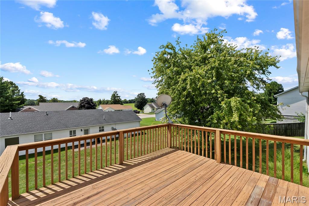 1655 Deerwood Drive Property Photo 9
