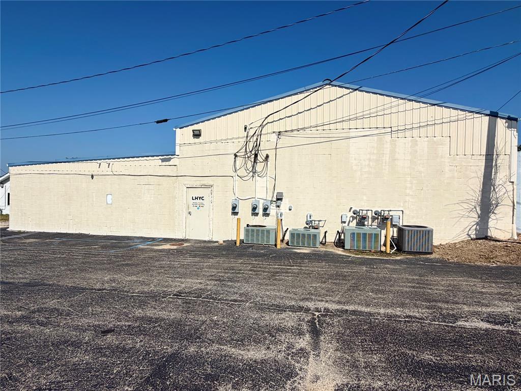 314 E Washington Boulevard Property Photo 37