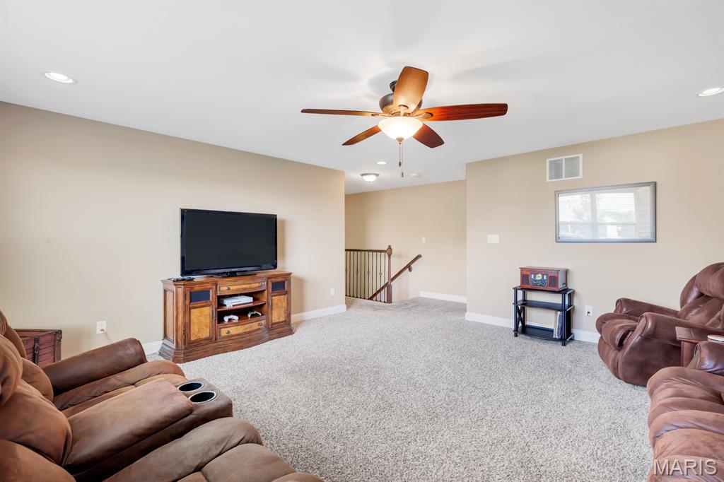221 Oakhurst Circle Property Photo 15