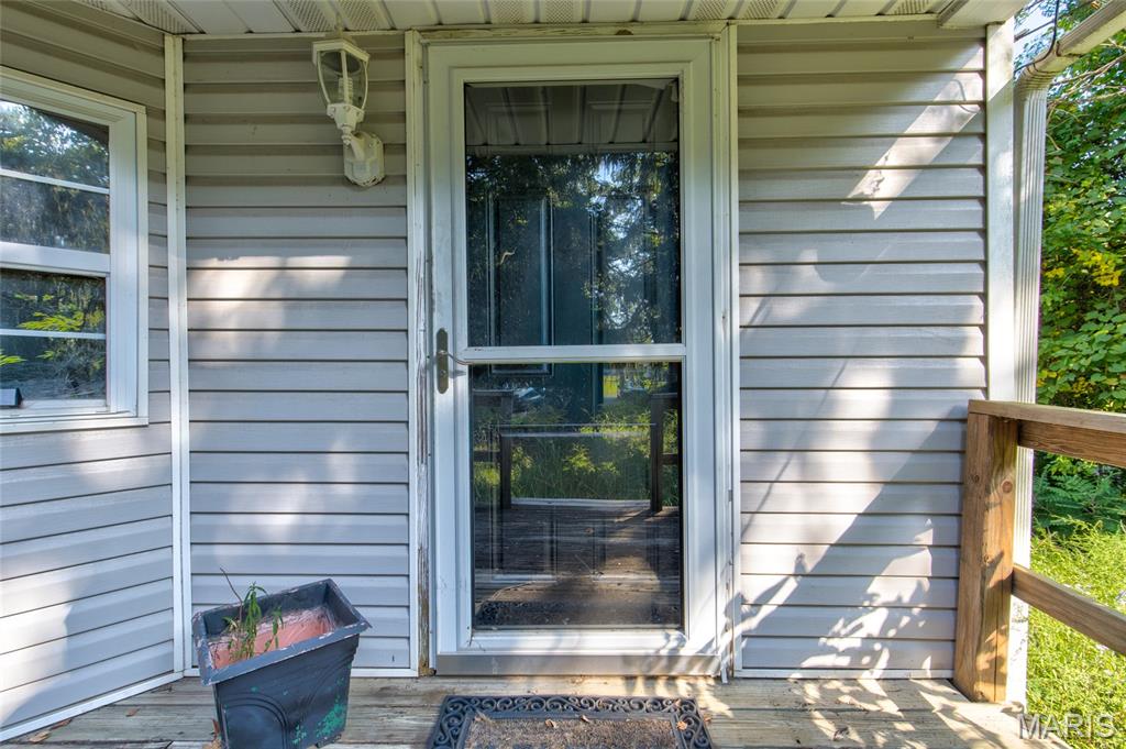 848 Oakwood Lane Property Photo 3