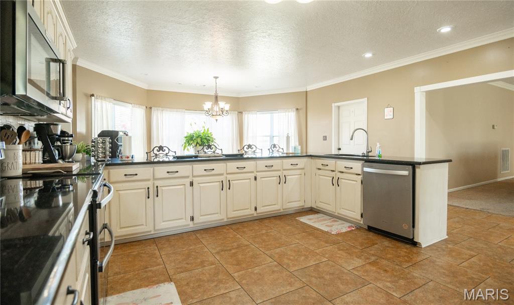 5052 East County Road 134 Property Photo 16