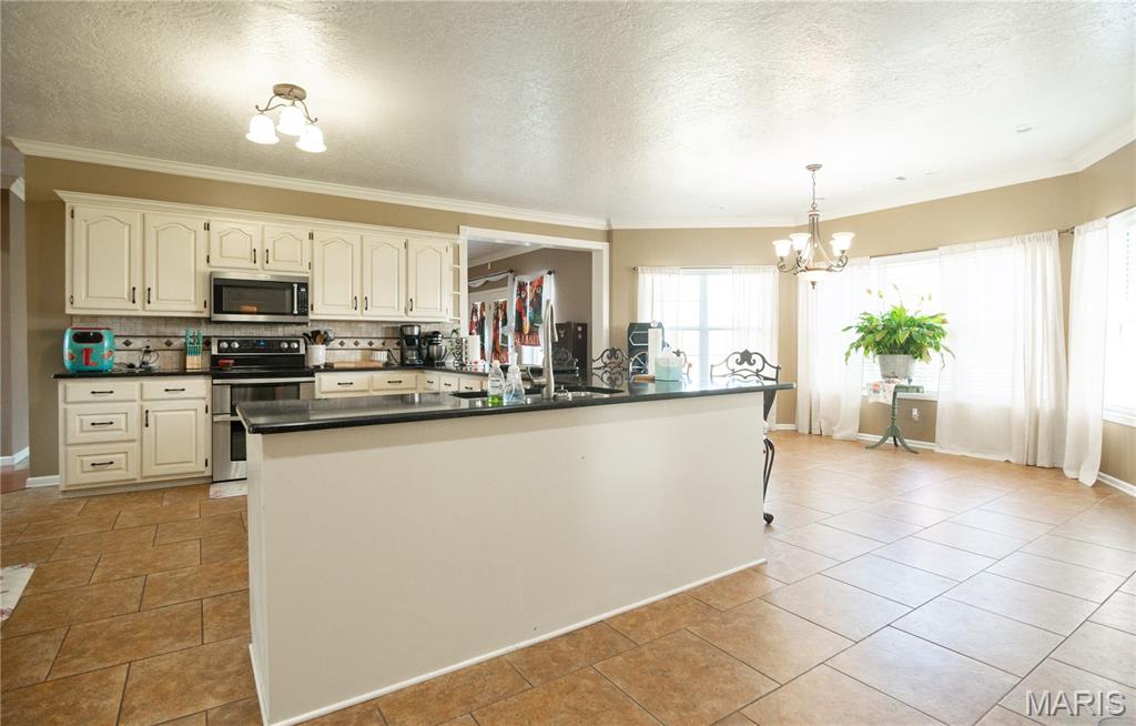 5052 East County Road 134 Property Photo 17