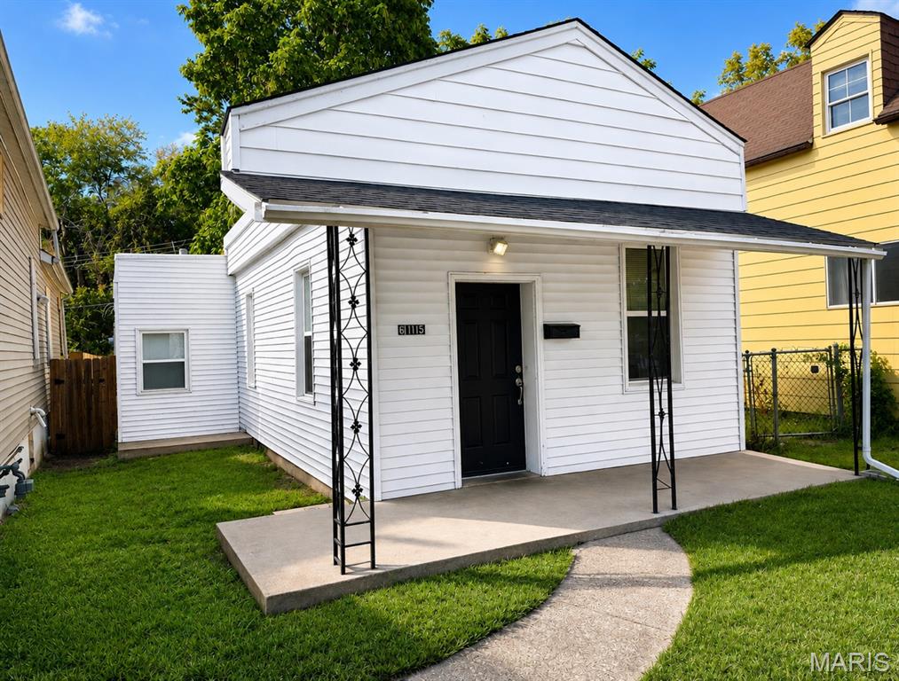 6115 Colorado Avenue Property Photo 1