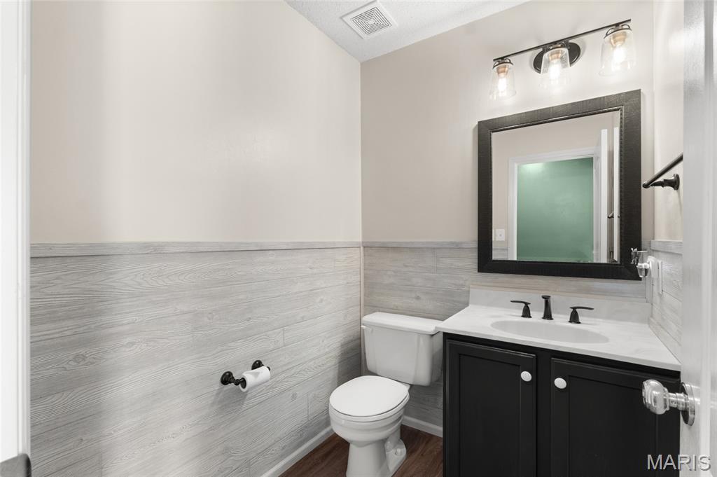 100 Quiet Grove Court Property Photo 8
