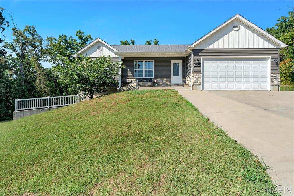 1077 S Shore Drive Property Photo 1