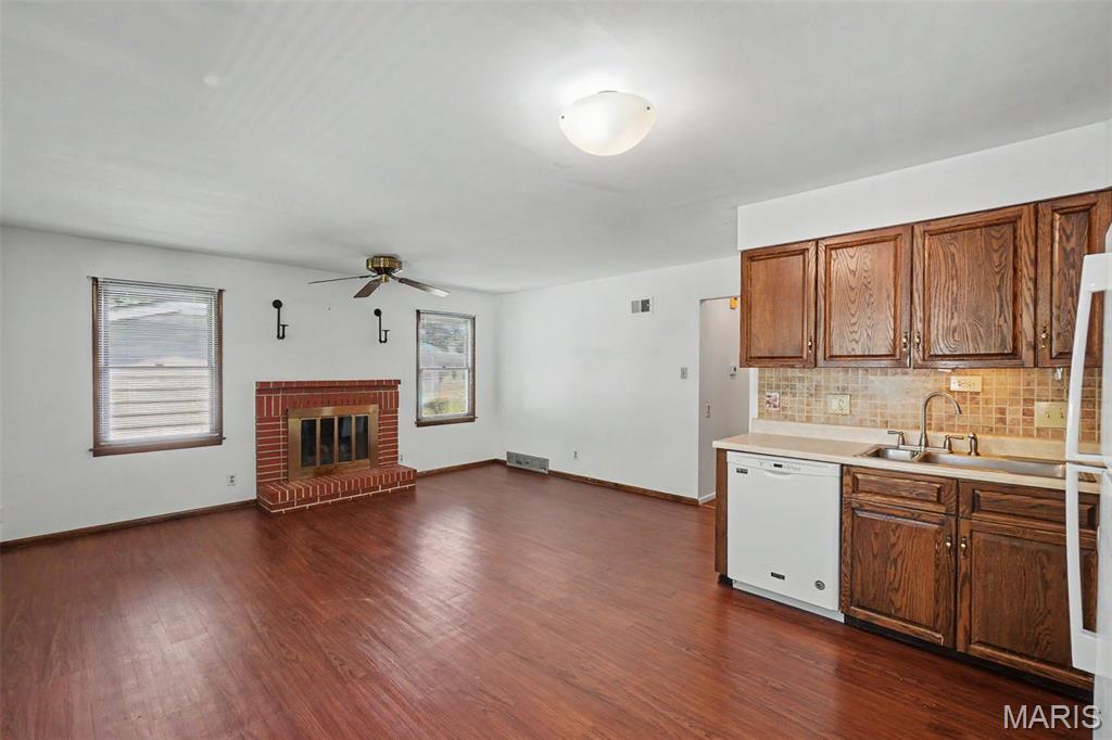 2025 Derhake Road Property Photo 6