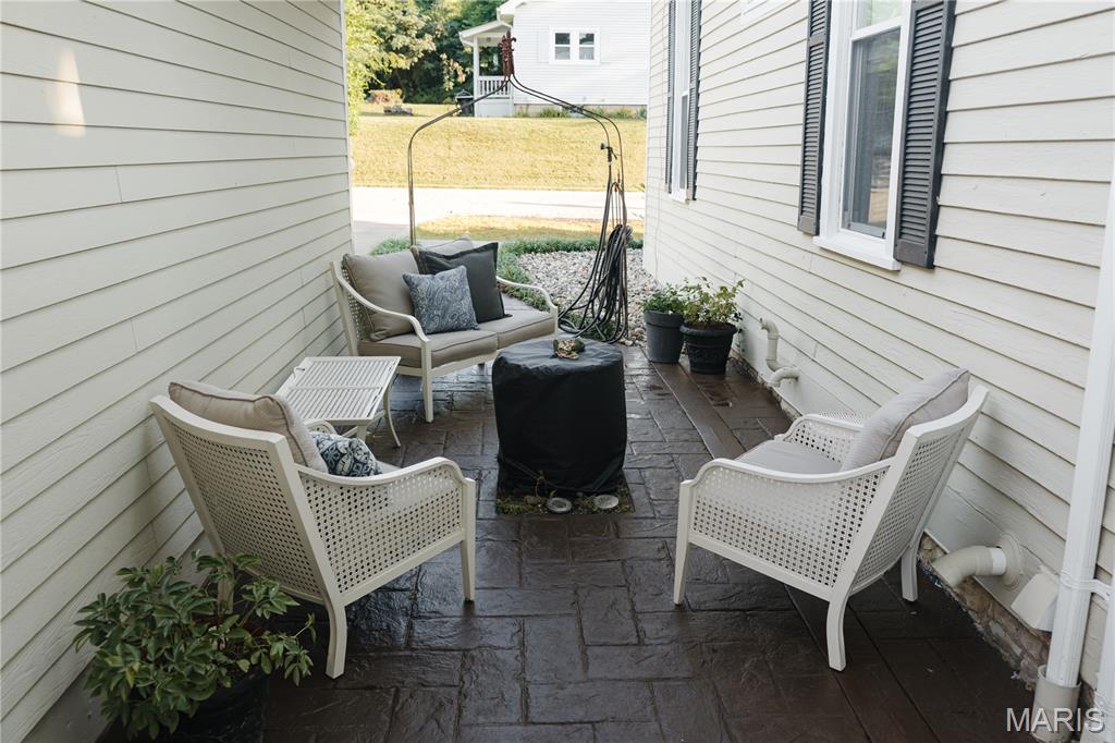 5548 Chestnut Street Property Photo 7