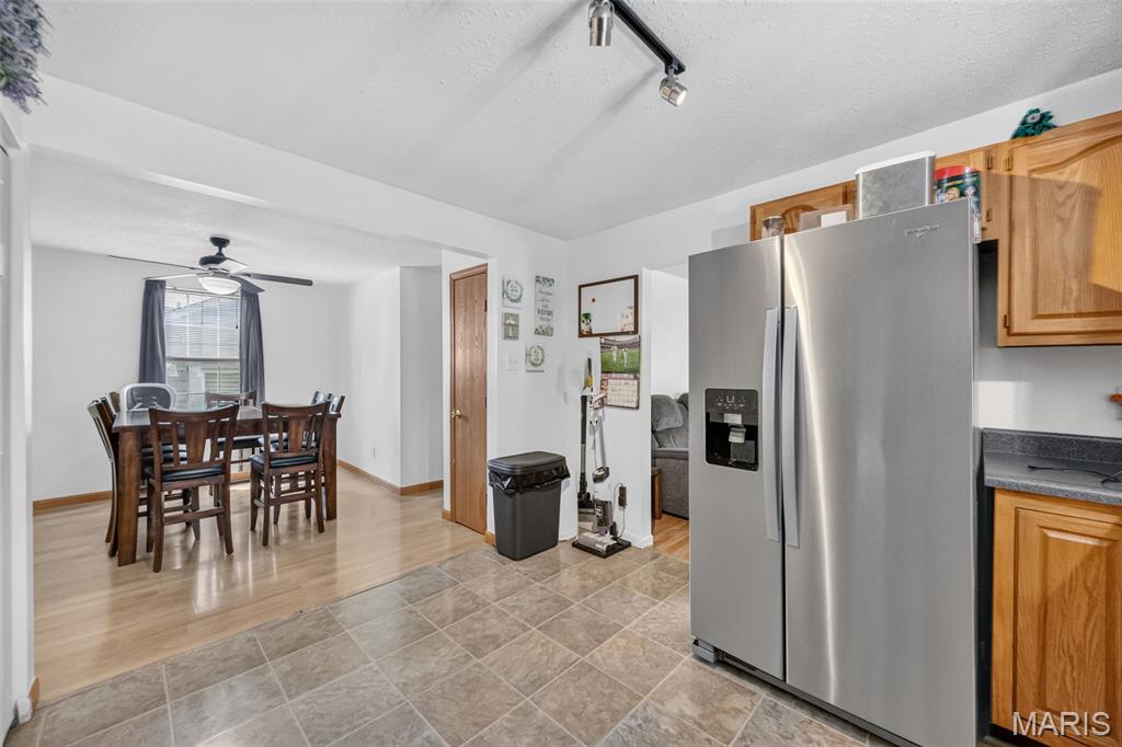 912 Huber Street Property Photo 6