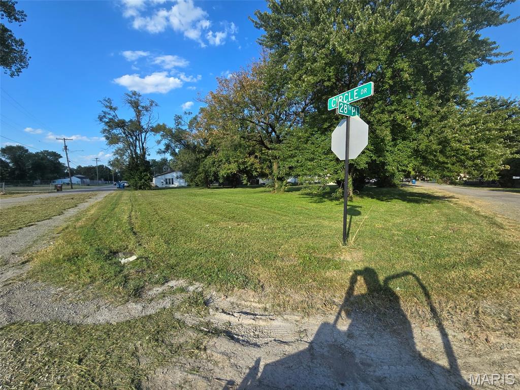 705 28th Place Property Photo 2