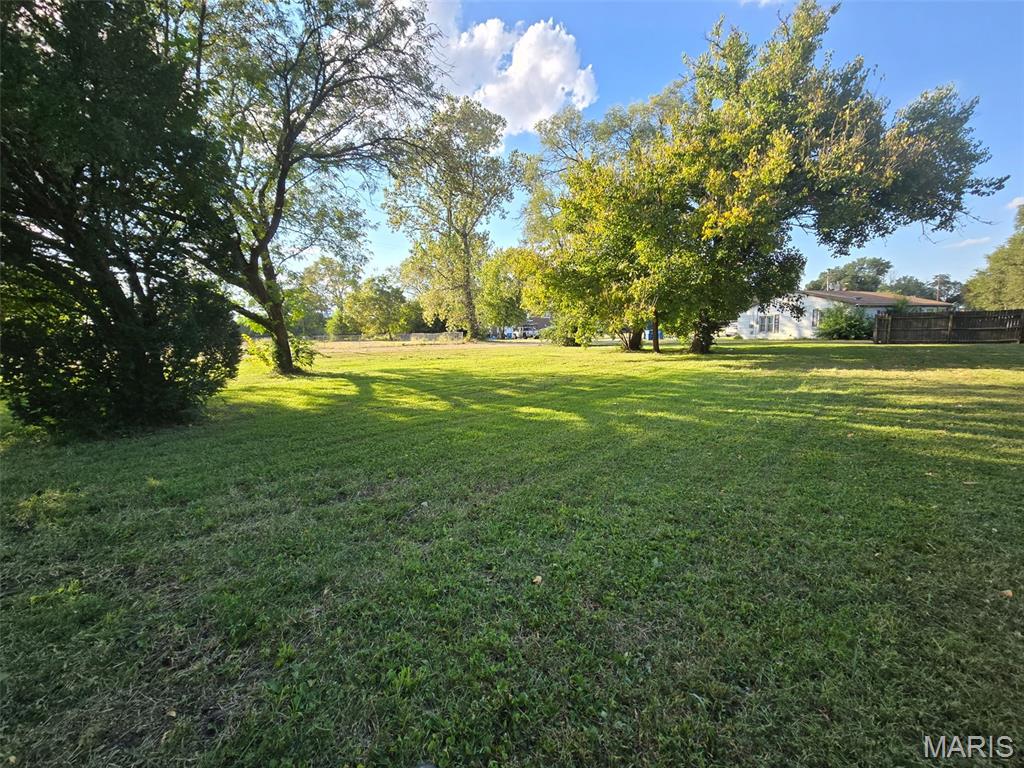 705 28th Place Property Photo 3