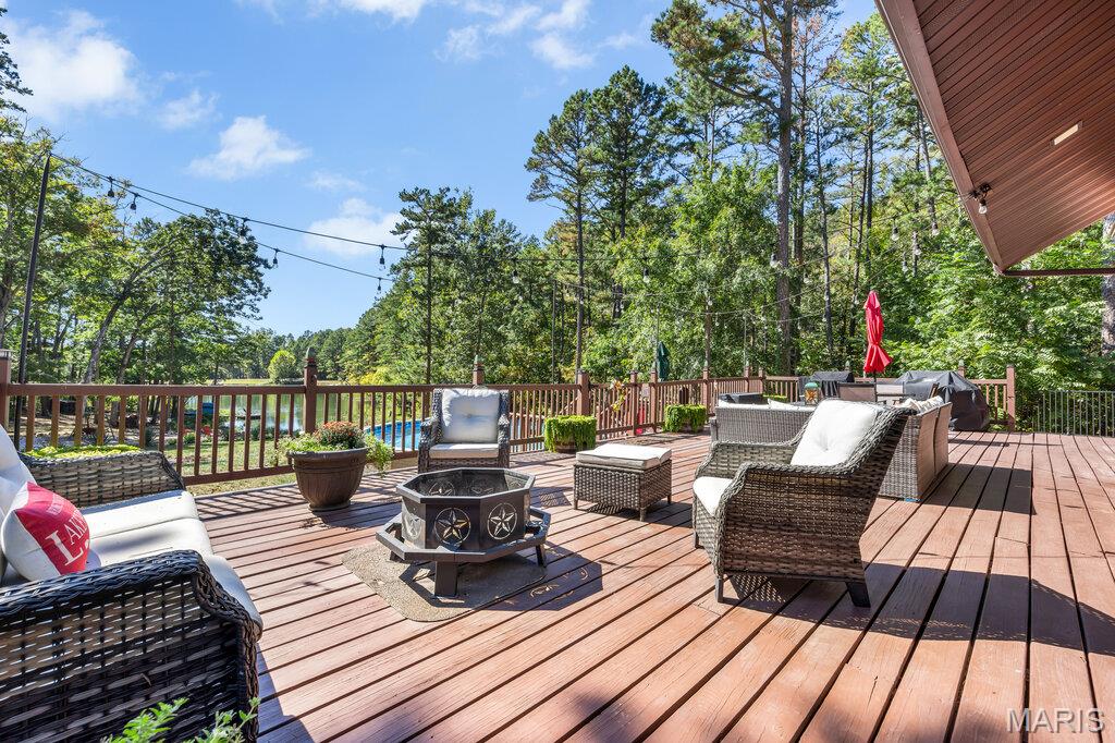 10994 Crestwood Road Property Photo 11