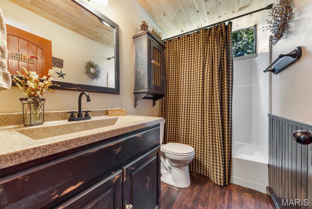 10994 Crestwood Road Property Photo 39