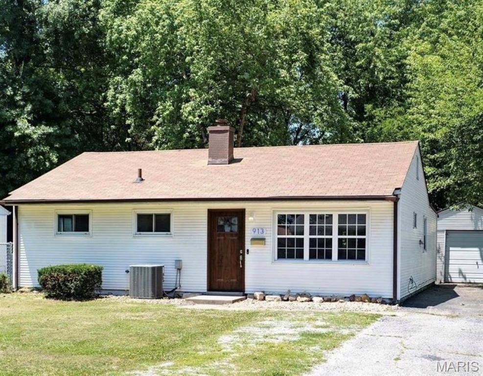 913 N 38th Street Property Photo 1