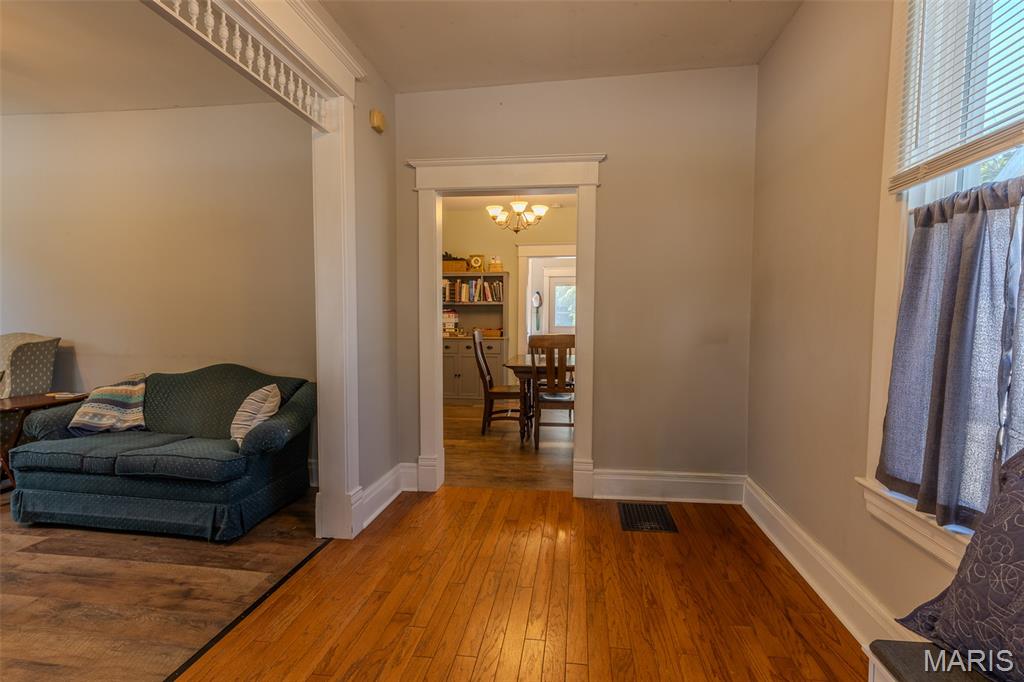 415 E 1st South Street Property Photo 11