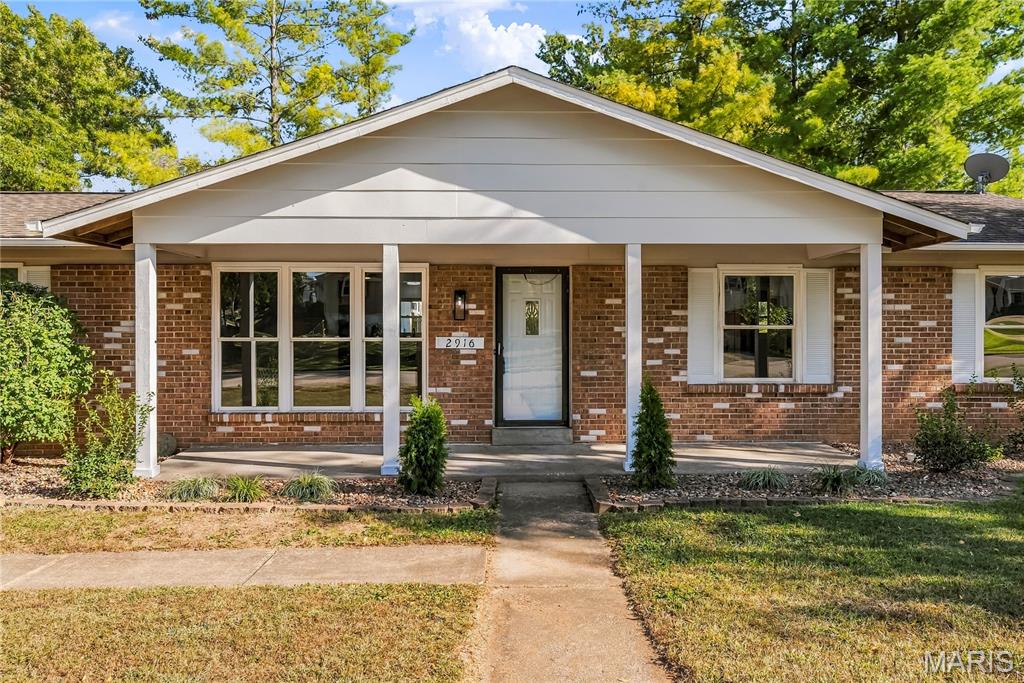 2916 Thrush Drive Property Photo 2