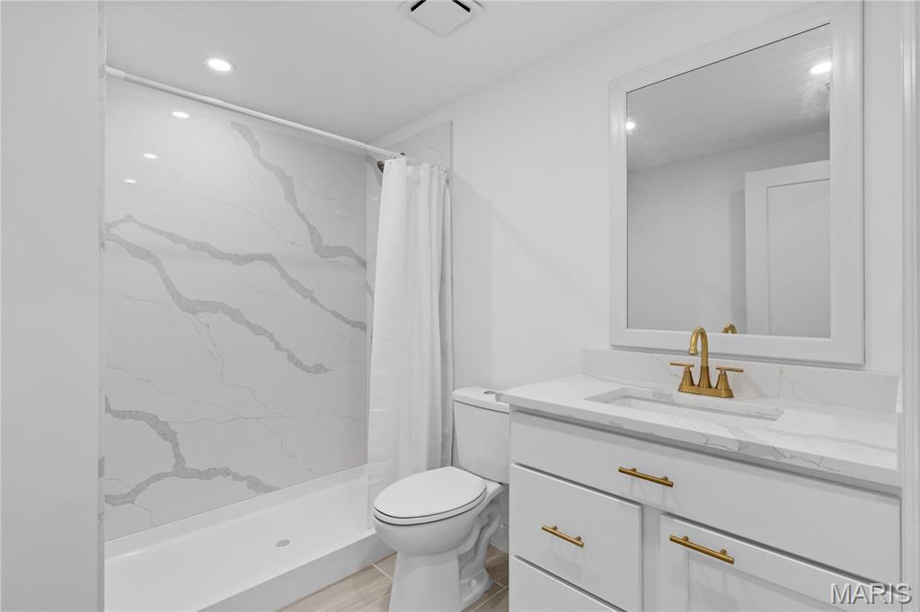 55 Lake Bend Drive Property Photo 16
