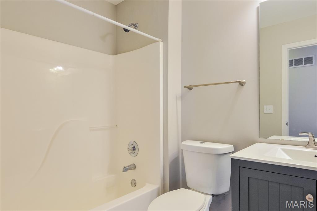 147 Hunters Lake Court Property Photo 8