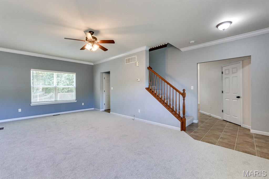 546 Springhurst Parkway Property Photo 4
