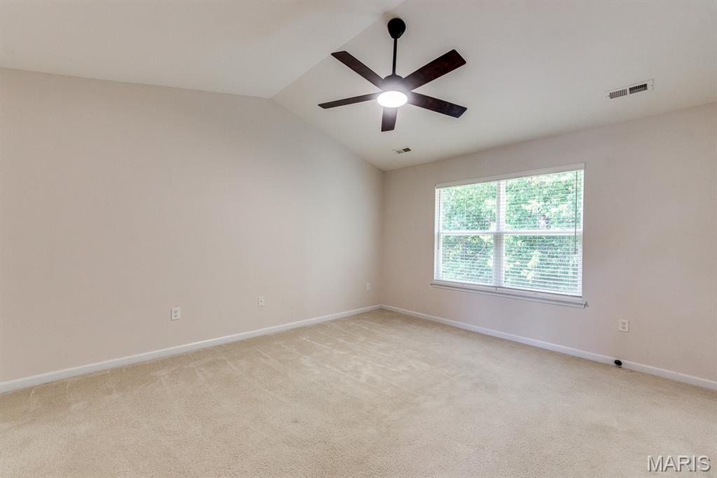 546 Springhurst Parkway Property Photo 23