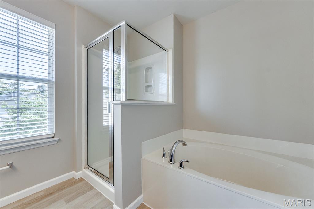 546 Springhurst Parkway Property Photo 25