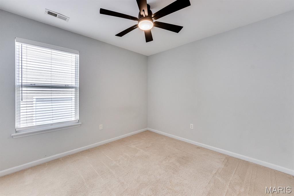 546 Springhurst Parkway Property Photo 32