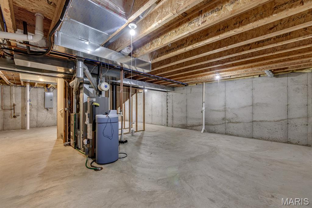 546 Springhurst Parkway Property Photo 39