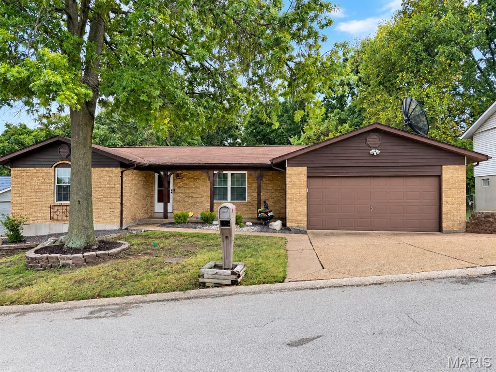 2124 Windemere Drive Property Photo 4