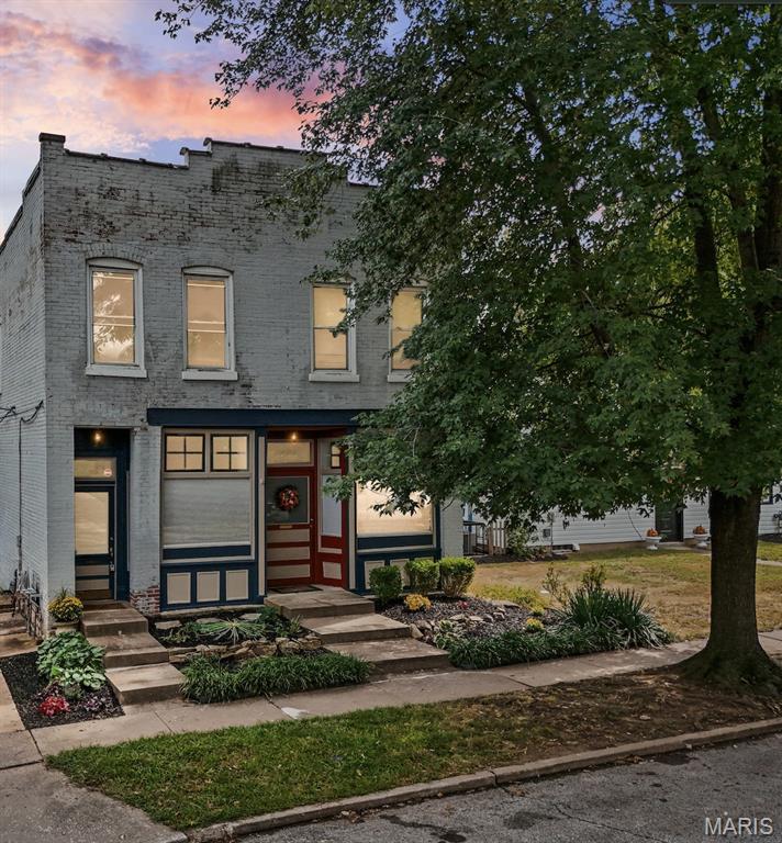 3368 Oxford Boulevard Property Photo 1