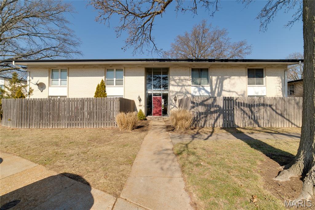 10451 Briarbend Drive 4 Property Photo 1