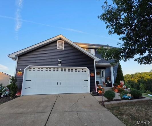 2906 Greenmont Court Property Photo 1
