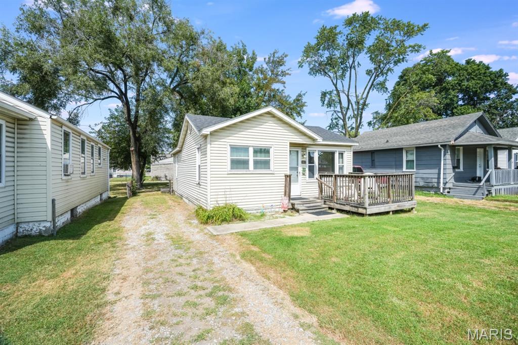 2627 Washington Avenue Property Photo 1