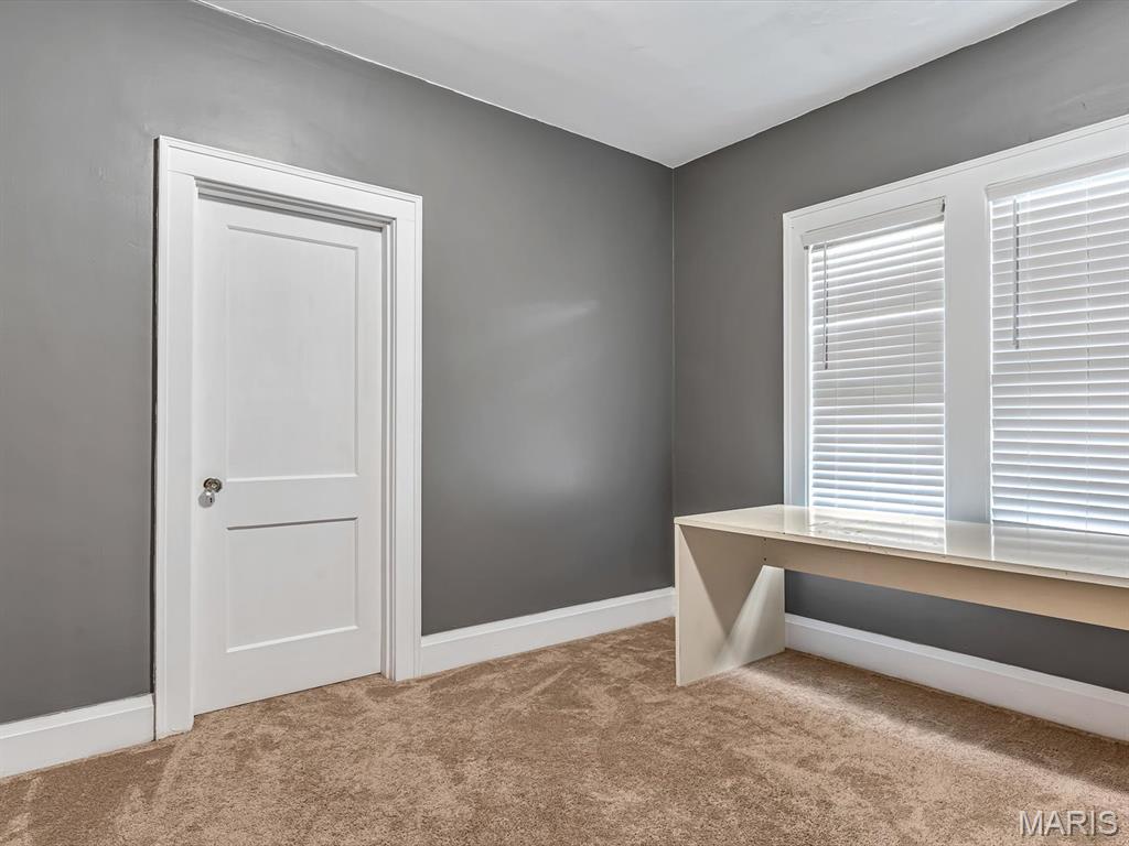 851 Washington Avenue Property Photo 9