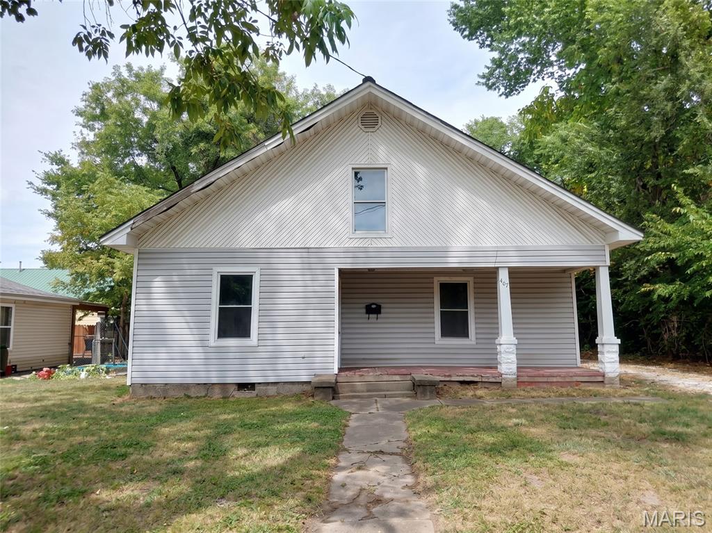 407 E Hickory Street Property Photo 1