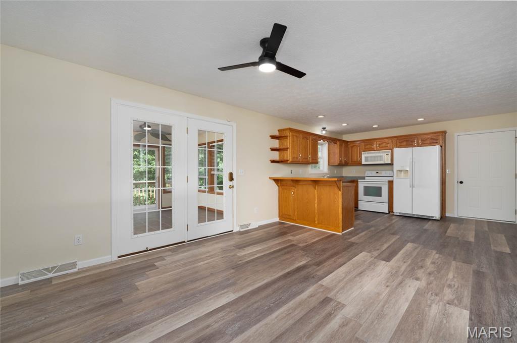 107 Crosscut Road Property Photo 6