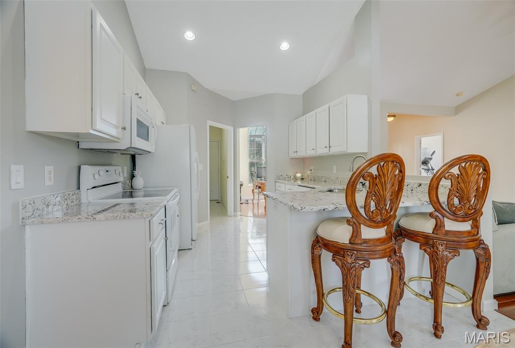 2645 Katrine Lake Drive Property Photo 15
