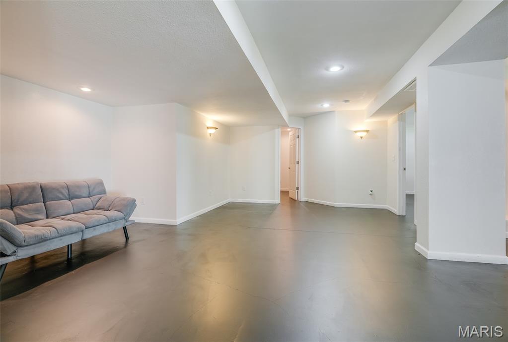 2645 Katrine Lake Drive Property Photo 39