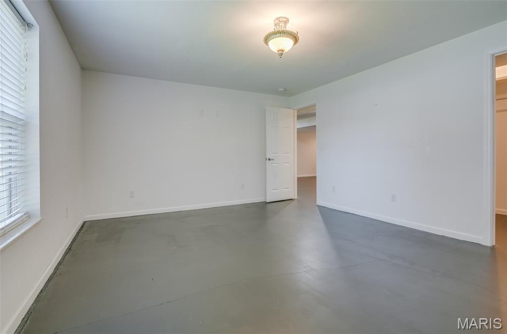 2645 Katrine Lake Drive Property Photo 41