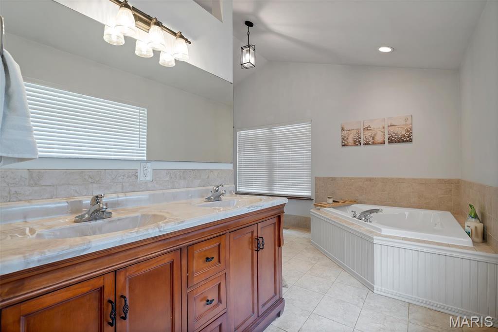 7008 Fawn Woods Drive Property Photo 17