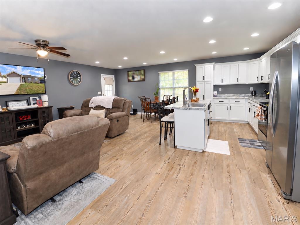 1404 Jessalinn Drive Property Photo 4